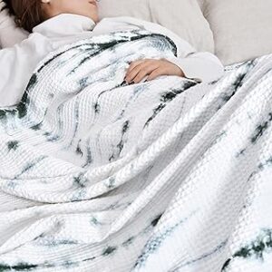 PHF 100% Cotton Tie-dye Waffle Weave Blanket King Size,Soft Breathable Skin-Friendly Durable Layering for All Season, Manual Elegant Delicate Pattern for Bed, Home Decor, Couch,Tie Dyed Green, 104x90